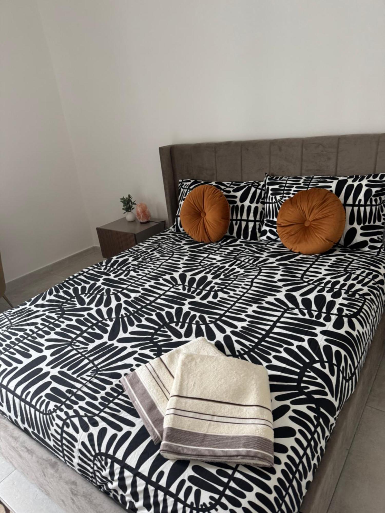L&S Rooms Монополи Екстериор снимка